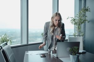 CTO Job Description with Responsibilities, Qualifications and Salary Breakdown-blog banner image